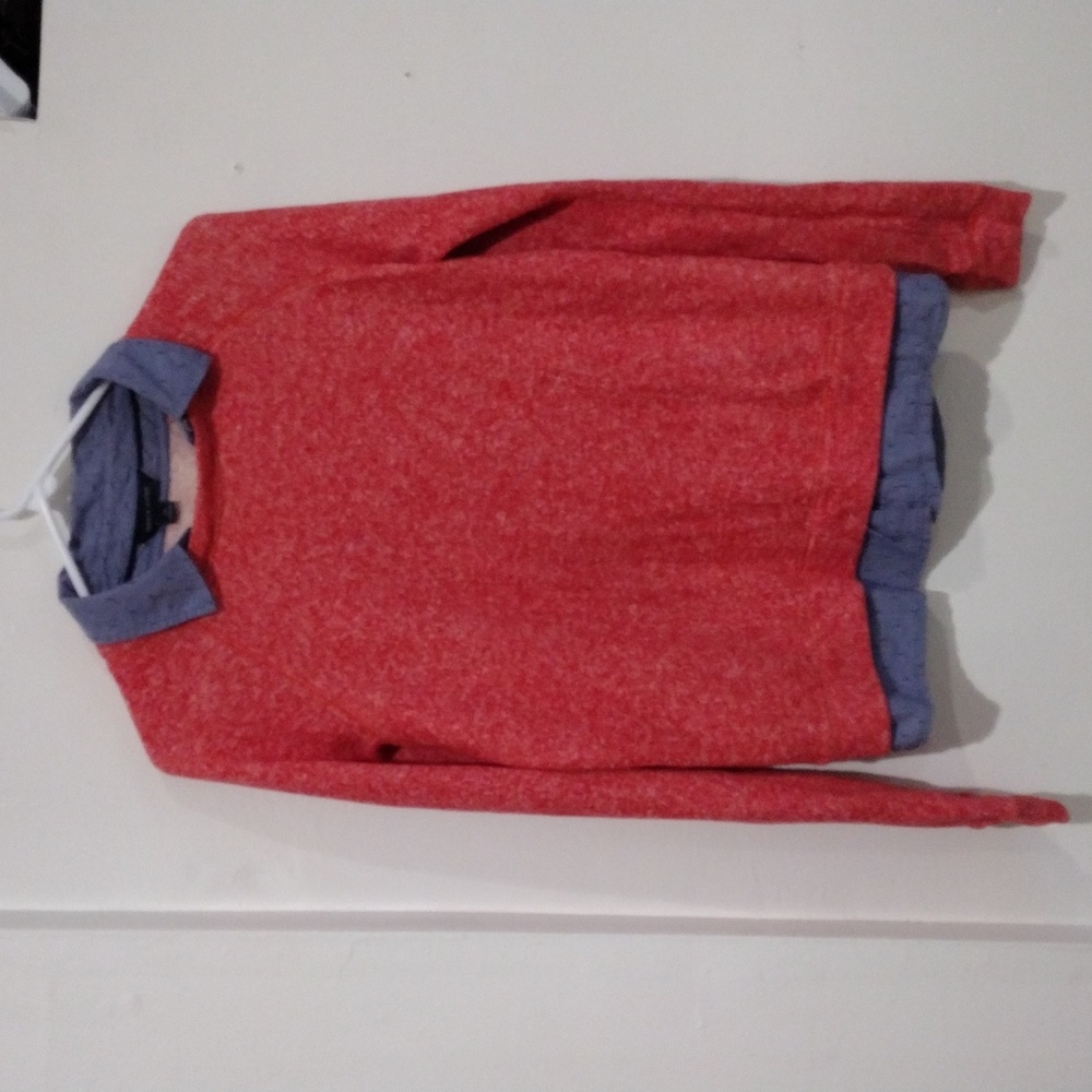 Tommy Hilfiger women's red and blue knit top size small